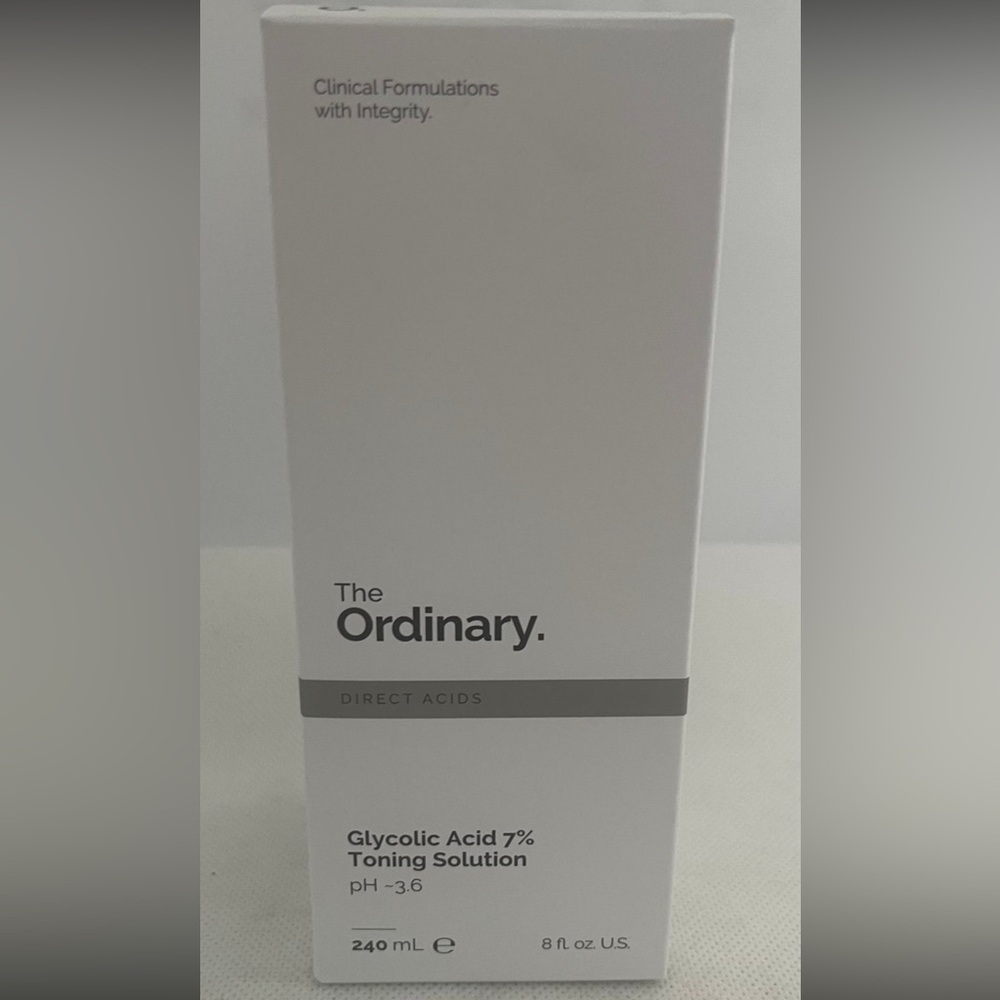 The Ordinary Glycolic Acid 7% Toning Resurfacing Solution Standard Size 240 ML